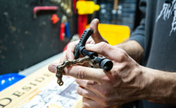 Using a Bicycle Chain Tool