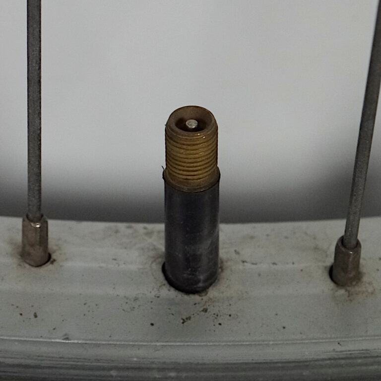 Presta vs Schrader Valves for Bicycle Tires Greg Dickerson